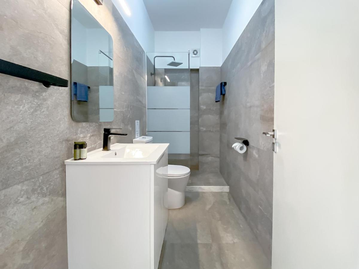 Phaedrus Living: Ourania Heights Flat